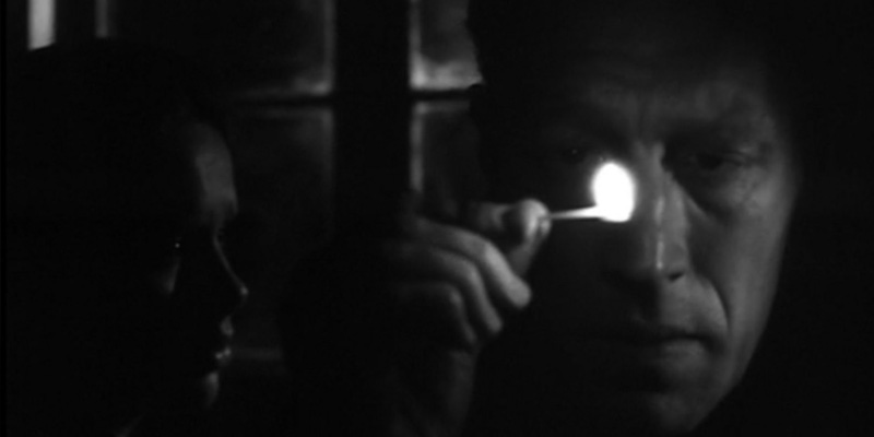 Liv Ullman e Max Von Sydow contracenam na escuridão.